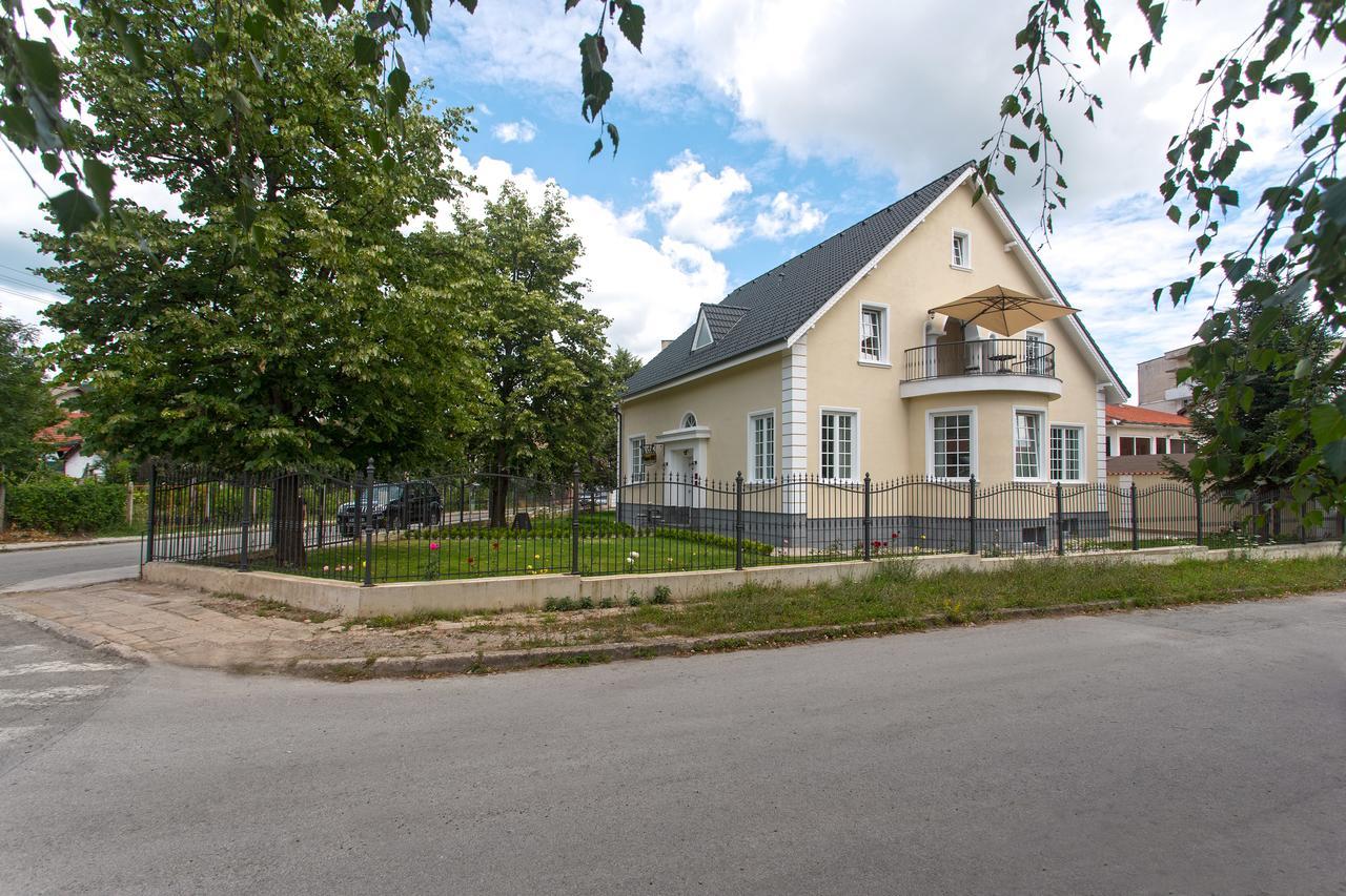 Green Hill Guest House Berkovitsa Eksteriør billede